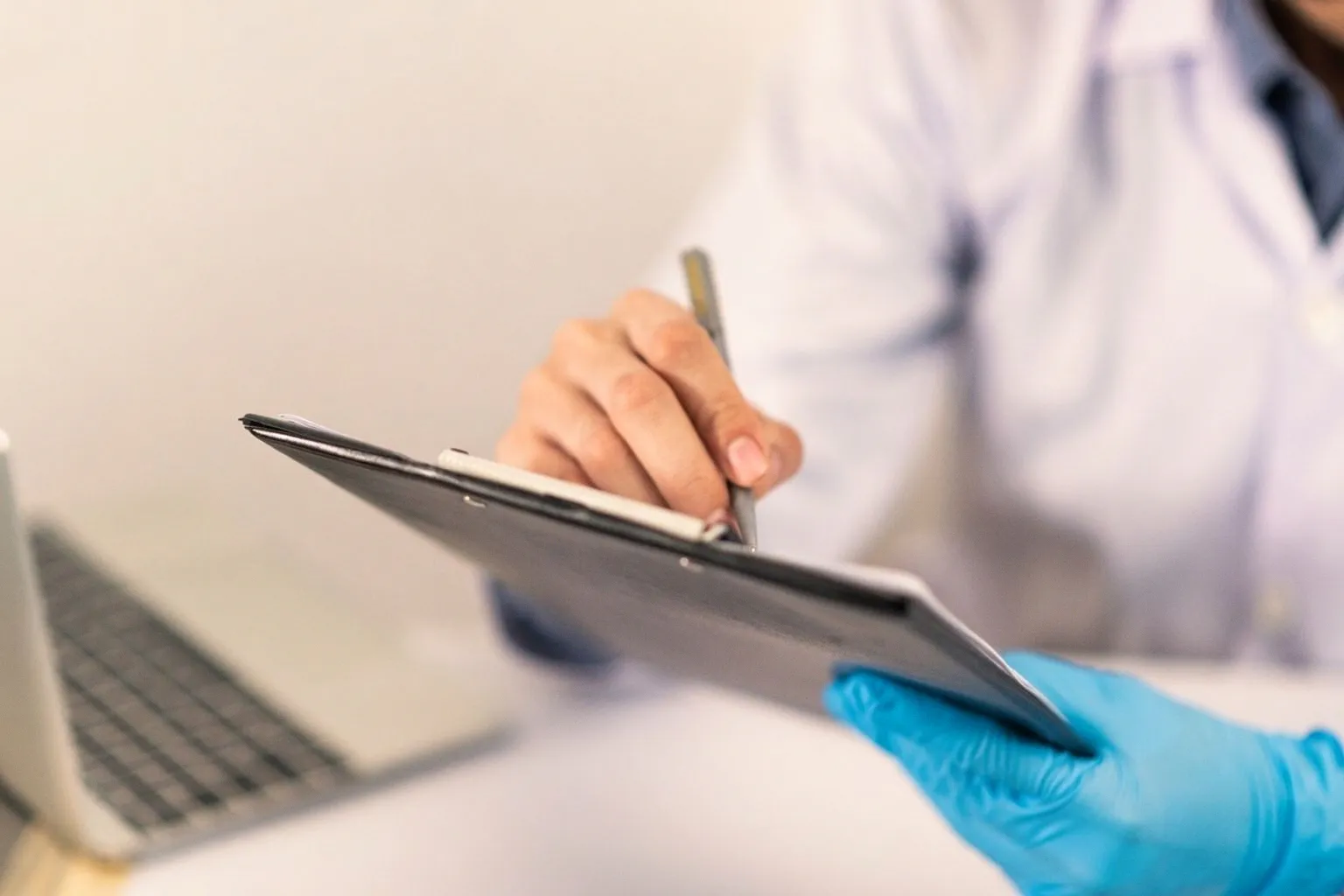 Beyond Raw Computing: Why Task-Specific AI Training Outperforms Scale in Clinical Settings