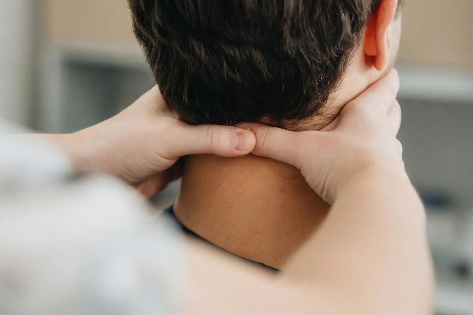 New Research Indicates Chiropractic Neck Adjustments Do Not Increase Risk of Artery Dissection